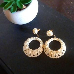 Vintage carved delicate filigree earrings